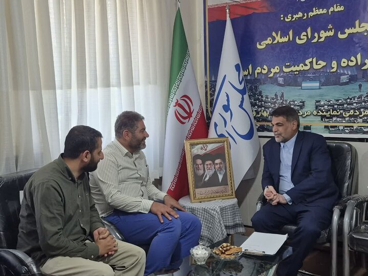 استمرار دیدارهای مردمی توسلی در شهرستان بهار؛ بررسی بی‌واسطه مشکلات شهروندان