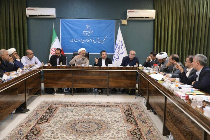 نشست کمیسیون اصل ۹۰ با رییس سازمان ثبت اسناد و املاک کشور