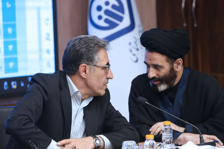 نشست کمیسیون صنایع و معادن مجلس شورای اسلامی با رییس و معاونین سازمان تامین اجتماعی