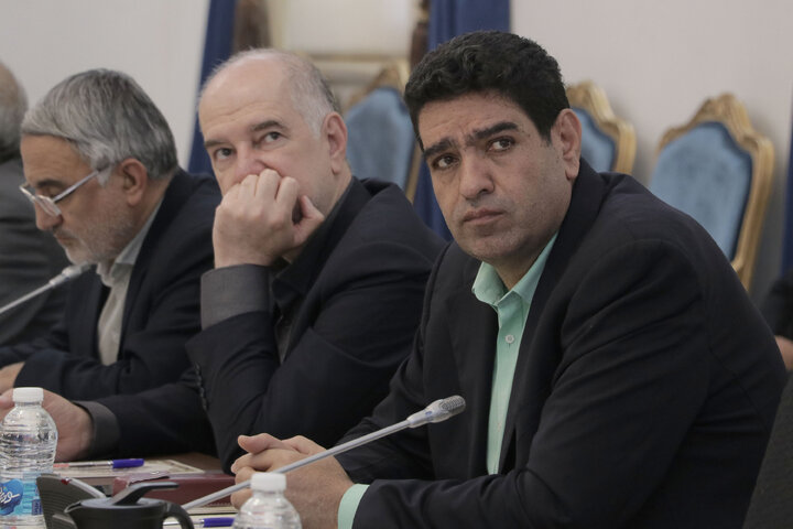 نشست کمیسیون شورا با وزیر ارتباطات و فناوری