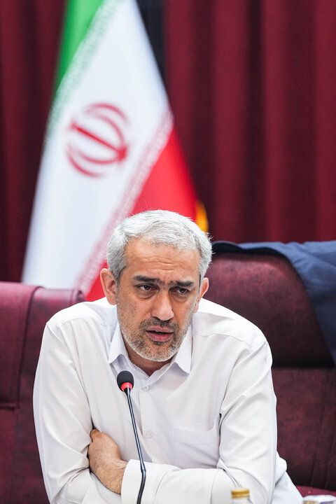 نشست کمیسیون شوراهای مجلس با وزیر اقتصاد