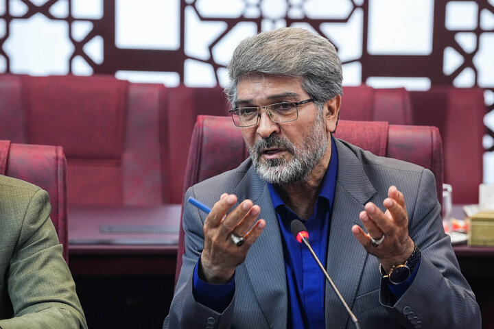 نشست کمیسیون شوراهای مجلس با وزیر اقتصاد