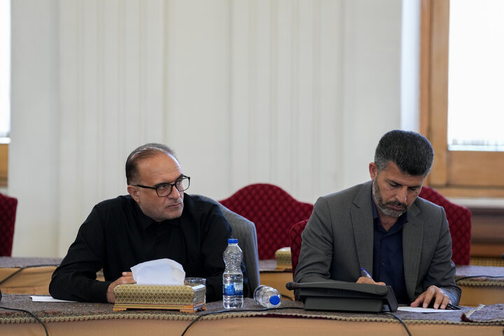 نشست کمیسیون اقتصادی مجلس با وزیر امور خارجه