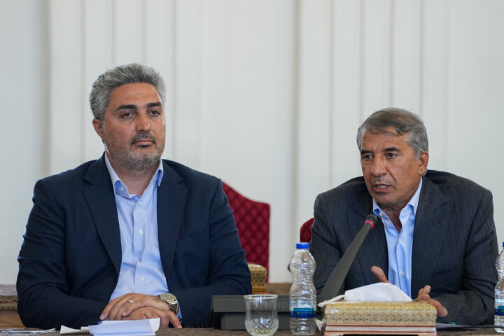 نشست کمیسیون اقتصادی مجلس با وزیر امور خارجه