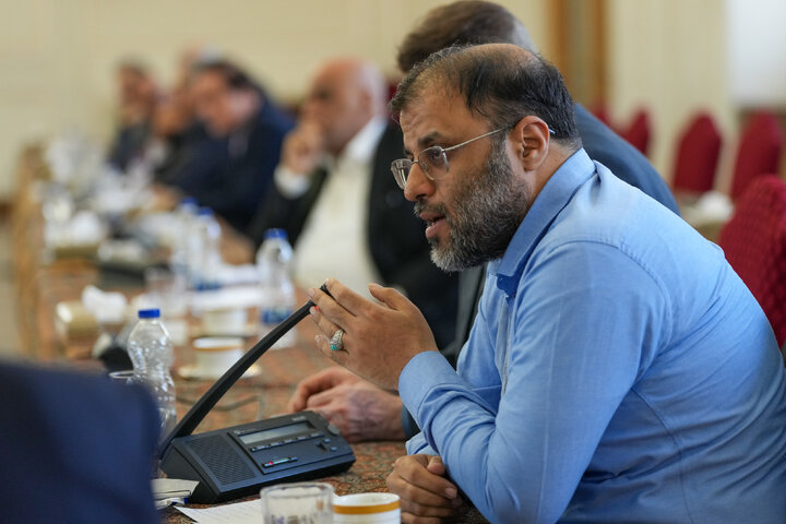 نشست کمیسیون اقتصادی مجلس با وزیر امور خارجه