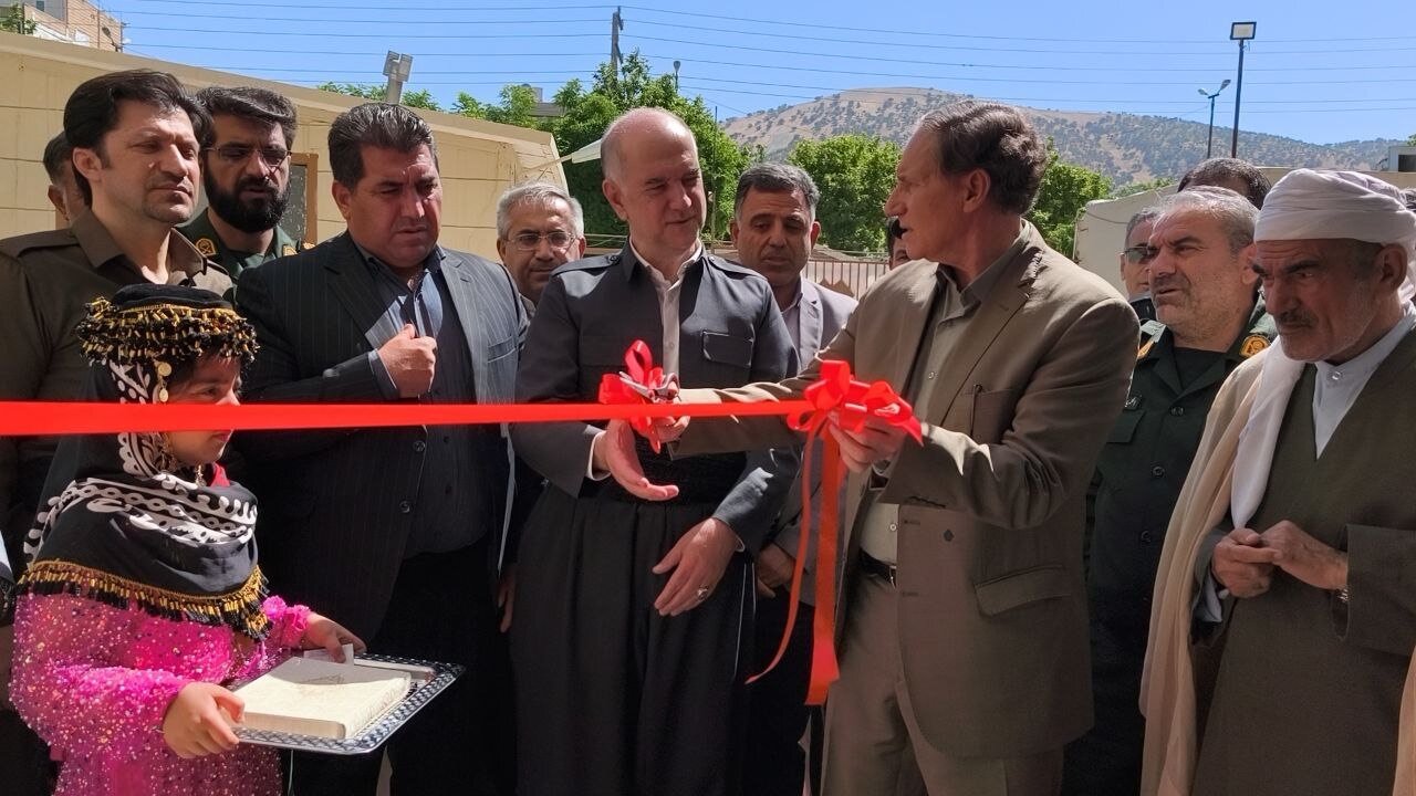 حضور یوسفی در آیین آغاز بکار تعویض لوله های پروژه خط انتقال آب از سد آزادی به دشت حر ثلاث باباجانی/ نماینده اورامانات در آیین افتتاح ساختمان جدید اداره آموزش و پرورش شهرستان ثلاث باباجانی حاضر شد