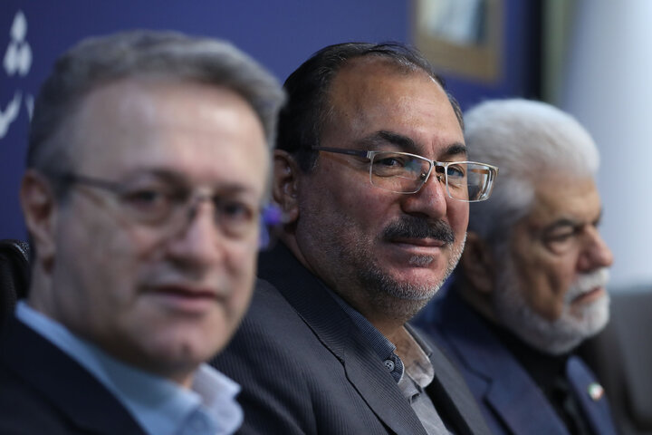 نشست کمیسیون بهداشت و درمان و اموزش پزشکی مجلس شورای اسلامی با مدیر عامل سازمان شستا