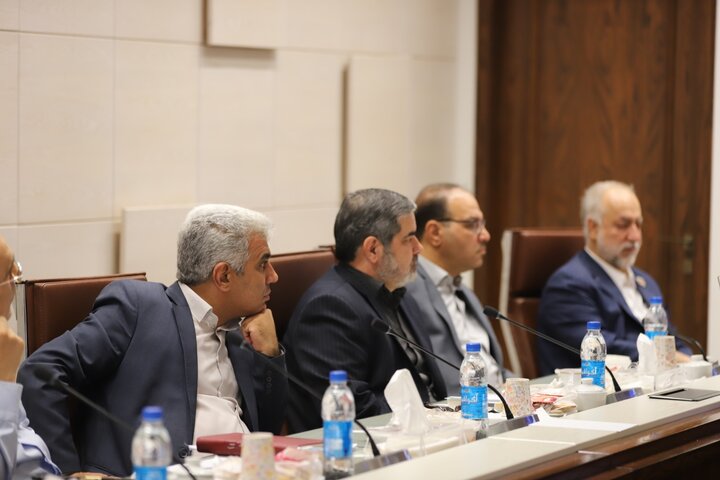 نشست مجمع نمایندگان استان تهران با مسئولان سازمان برنامه و بودجه کشور