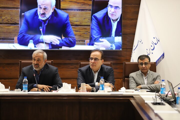 نشست مجمع نمایندگان استان تهران با مسئولان سازمان برنامه و بودجه کشور