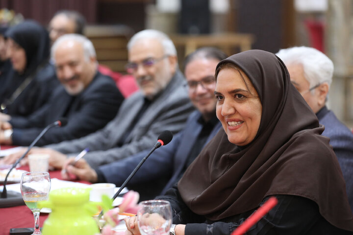 نشست هم‌اندیشی بازنگری در الگوی مصرف محصولات پلیمری با حضور رئیس فراکسیون محیط‌زیست