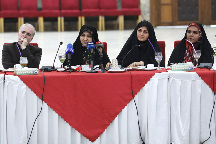 نشست هم‌اندیشی بازنگری در الگوی مصرف محصولات پلیمری با حضور رئیس فراکسیون محیط‌زیست