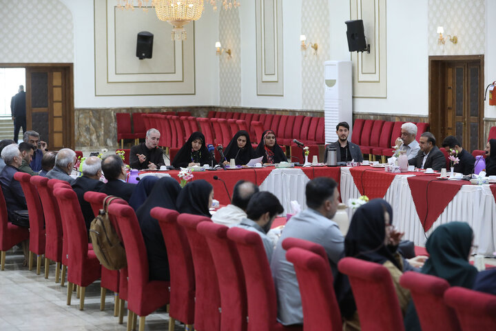 نشست هم‌اندیشی بازنگری در الگوی مصرف محصولات پلیمری با حضور رئیس فراکسیون محیط‌زیست