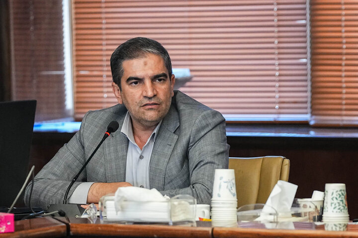 نشست کمیسیون صنایع و معادن با وزیر نیرو