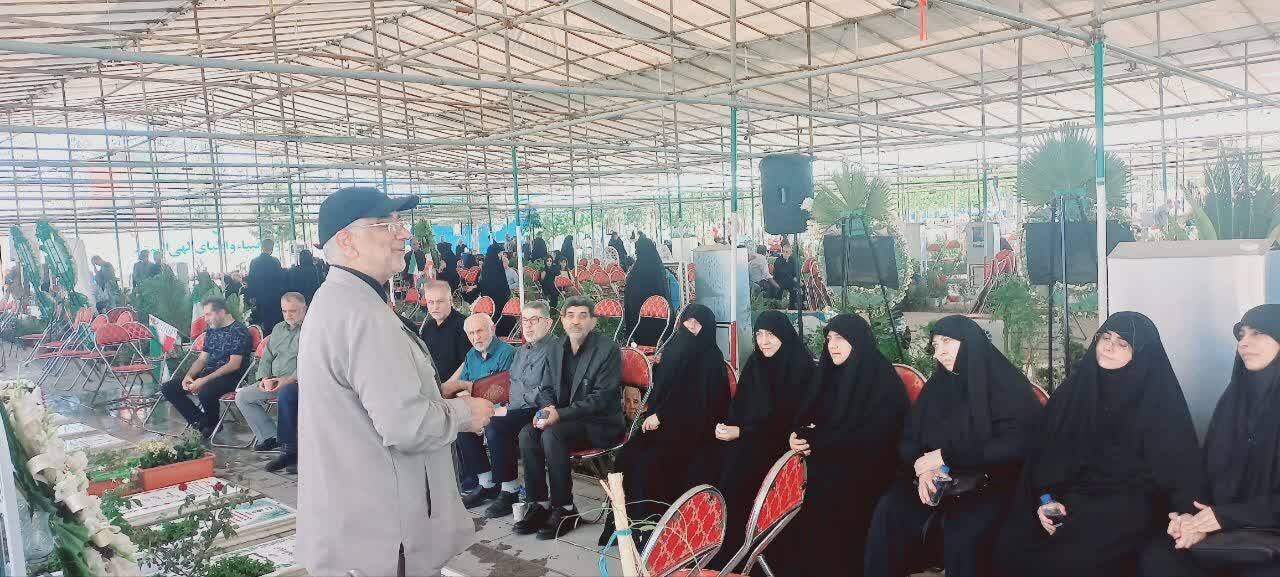 پایان عمر استکبار در مقابل چشمان ماست