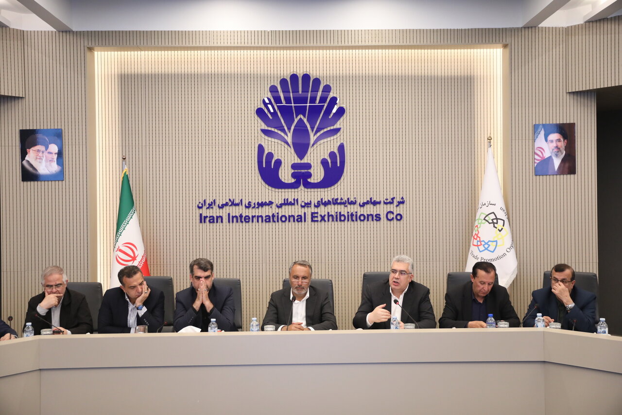 بررسی عملکرد تجارت خارجی در ایام جنگ در کمیسیون عمران مجلس