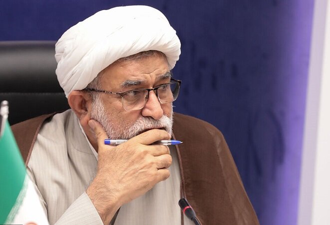 پیام رهبر انقلاب «نقشه راه» عبور از شرایط خطیر کشور است/ جنوب،خط مقدم مقاومت و قلب تپنده انرژی ایران است پیام رهبر انقلاب «نقشه راه» عبور از شرایط خطیر کشور است/ جنوب،خط مقدم مقاومت و قلب تپنده انرژی ایران است