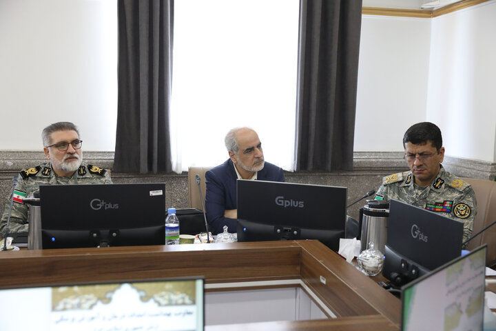 نشست کمیسیون بهداشت و درمان اموزش پزشکی با معاونت بهداشت درمان ارتش جمهوری اسلامی
