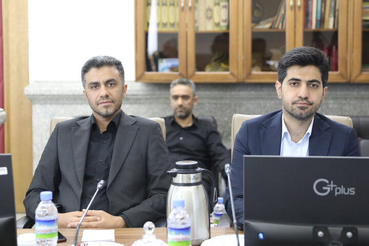 نشست کمیسیون بهداشت و درمان اموزش پزشکی با معاونت بهداشت درمان ارتش جمهوری اسلامی