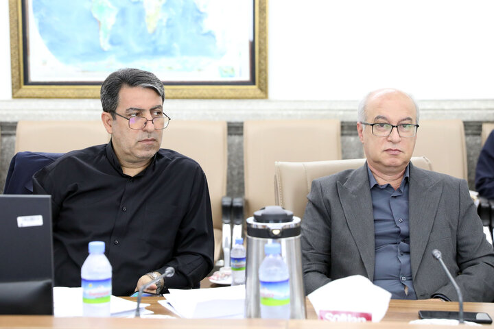 نشست کمیسیون بهداشت و درمان اموزش پزشکی با معاونت بهداشت درمان ارتش جمهوری اسلامی
