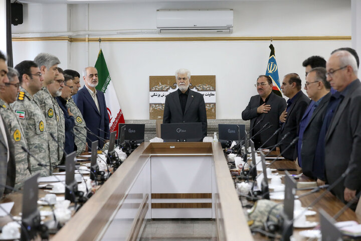 نشست کمیسیون بهداشت و درمان اموزش پزشکی با معاونت بهداشت درمان ارتش جمهوری اسلامی