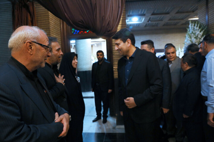 مراسم ختم پدر زهرا سعیدی نماینده مردم مبارکه در مجلس