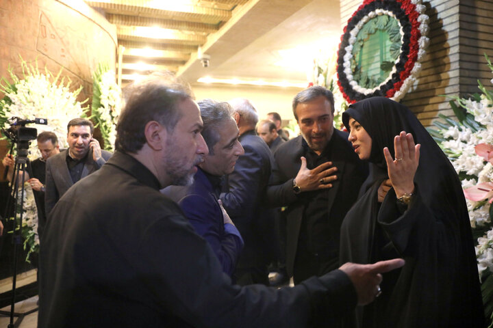 مراسم ختم پدر زهرا سعیدی نماینده مردم مبارکه در مجلس