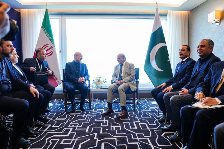دیدار نخست وزیر پاکستان با محمدباقر قالیباف