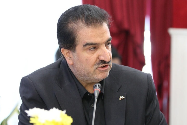 نشست مشترک کمیسیون اقتصادی مجلس با وزیر امور اقتصادی و مدیران عامل بانک ها