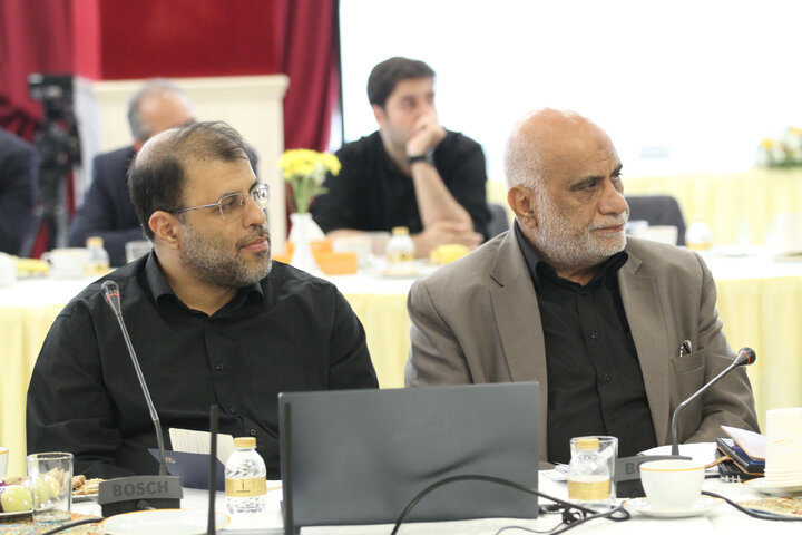 نشست مشترک کمیسیون اقتصادی مجلس با وزیر امور اقتصادی و مدیران عامل بانک ها