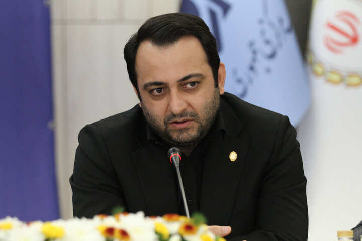 نشست مشترک کمیسیون اقتصادی مجلس با وزیر امور اقتصادی و مدیران عامل بانک ها