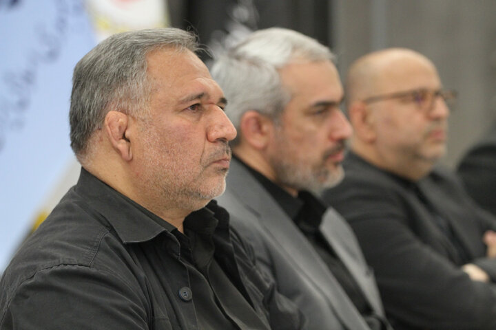 نشست مشترک کمیسیون اقتصادی مجلس با وزیر امور اقتصادی و مدیران عامل بانک ها