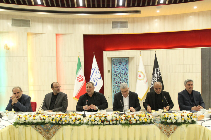 نشست مشترک کمیسیون اقتصادی مجلس با مسئولان و فعالان حوزه توسعه تجارت