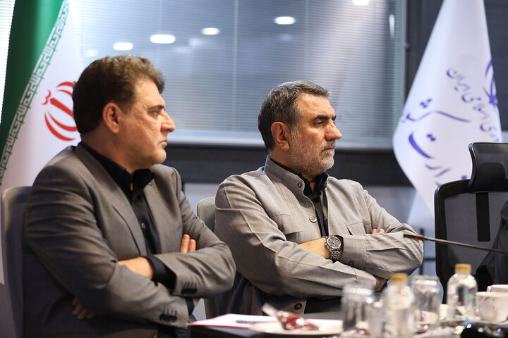 نشست مشترک کمیسیون امور داخلی کشور و شوراهای مجلس با وزیر کشور