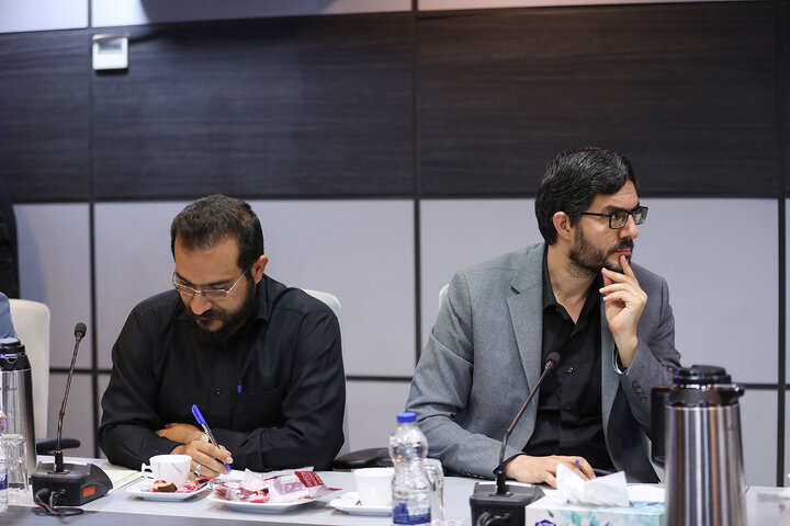 نشست مشترک کمیسیون امور داخلی کشور و شوراهای مجلس با وزیر کشور