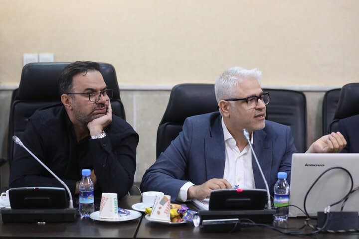 نشست مشترک کمیسیون اقتصادی مجلس با وزیر ارتباطات و فناوری اطلاعات