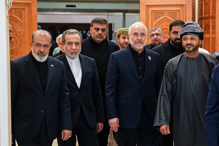 استقبال از دکتر قالیباف رئیس هیئت ایرانی «میناب ۱۶۸» در بدو ورود به عمان