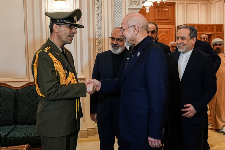 استقبال از دکتر قالیباف رئیس هیئت ایرانی «میناب ۱۶۸» در بدو ورود به عمان