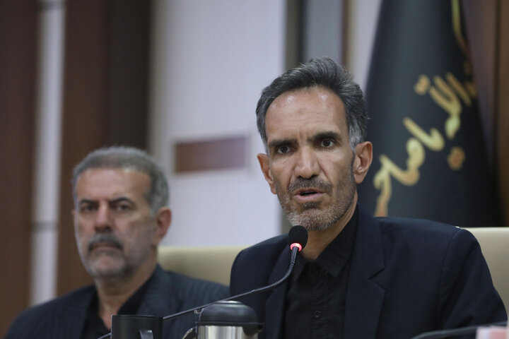 نشست کمیسیون امور داخلی کشور و شوراهای مجلس با وزیر بهداشت