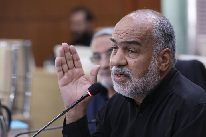 نشست کمیسیون امور داخلی کشور و شوراهای مجلس با وزیر بهداشت