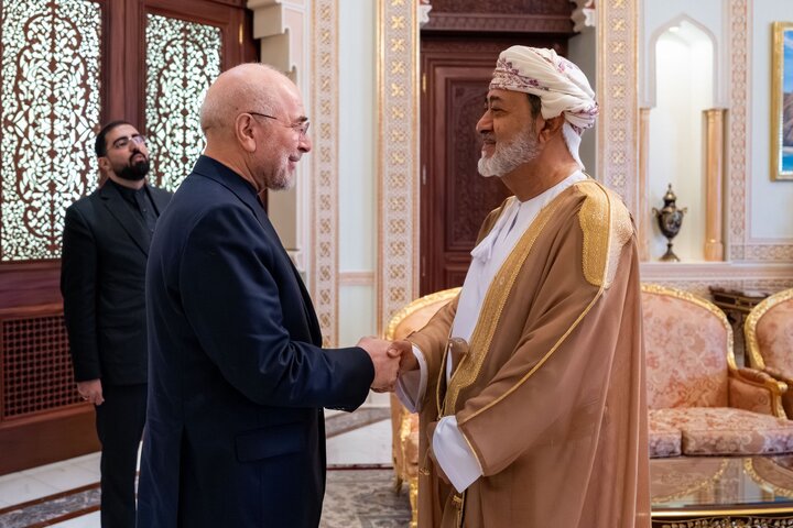 دیدار دکتر قالیباف رئیس هیأت مذاکره‌کننده میناب ۱۶۸ با آقای هیثم بن طارق سلطان عمان