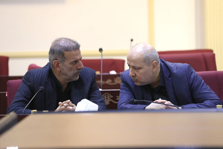 نشست کمیسیون امور داخلی کشور و شوراهای مجلس با وزیر ورزش
