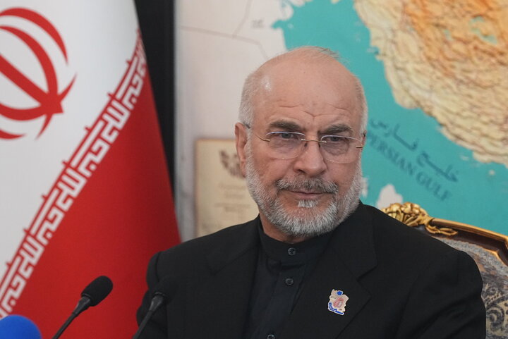 گفتگوی دکتر قالیباف با خبرنگاران پیش از عزیمت به باکو