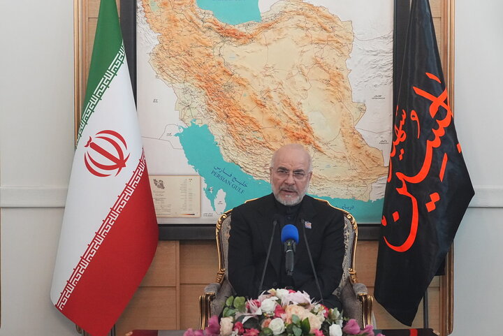 گفتگوی دکتر قالیباف با خبرنگاران پیش از عزیمت به باکو