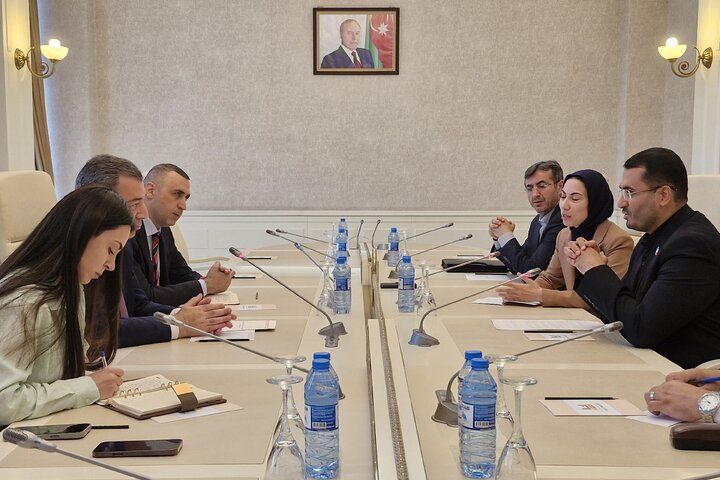 متفکرآزاد: تقویت روابط ایران و آذربایجان با بازگشایی مرزهای زمینی