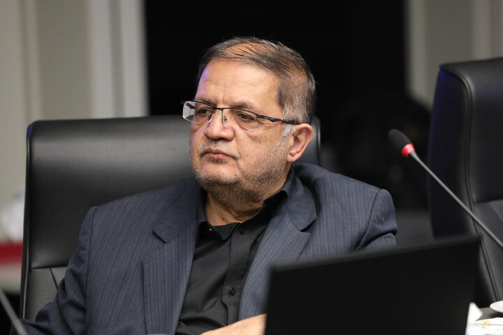 مفتح : وقتی رهبر شهید، آغاز یک دیدار را به احترام یک کودک به تأخیر انداختند