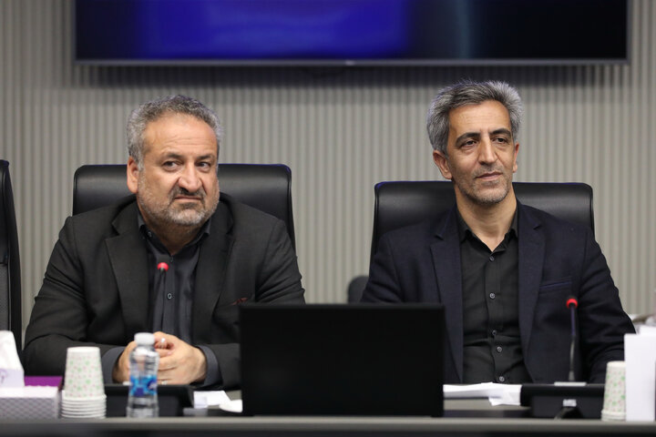 نشست مشترک کمیسیون برنامه و بودجه مجلس با رئیس بنیاد مسکن انقلاب اسلامی