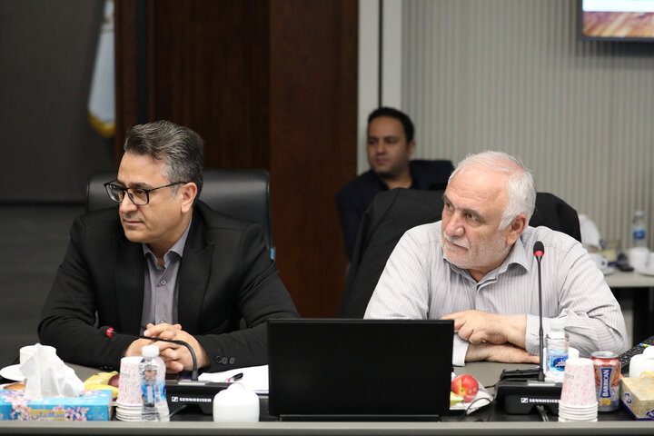 نشست مشترک کمیسیون برنامه و بودجه مجلس با رئیس بنیاد مسکن انقلاب اسلامی