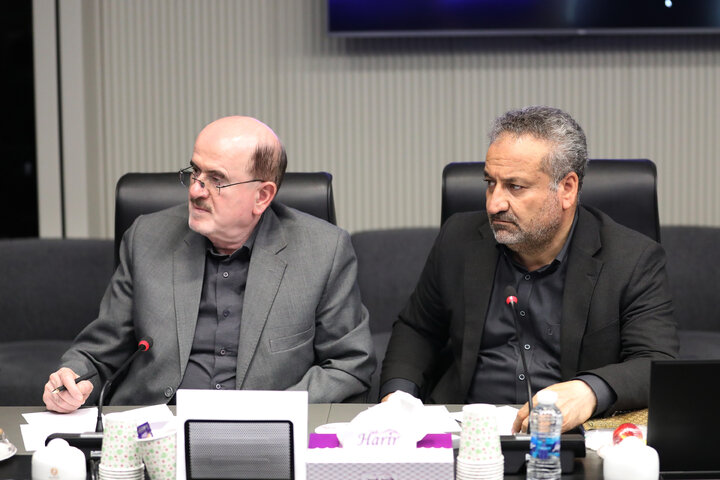نشست مشترک کمیسیون برنامه و بودجه مجلس با رئیس بنیاد مسکن انقلاب اسلامی