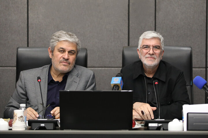 نشست مشترک کمیسیون برنامه و بودجه مجلس با رئیس بنیاد مسکن انقلاب اسلامی