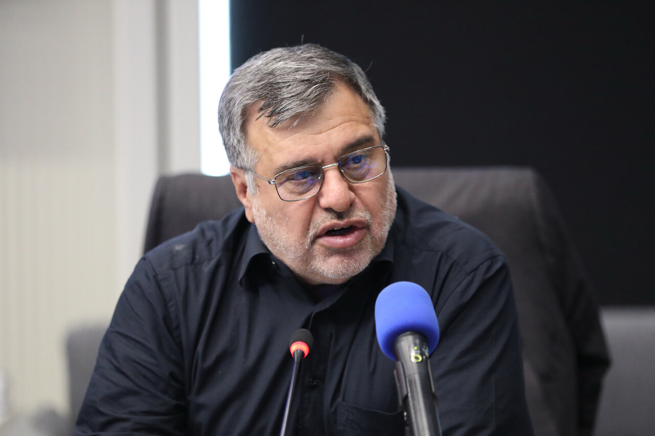 کوچکسازی دولت و کاهش هزینههای جاری، راه نجات تولید و مهار تورم است